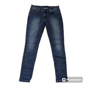 Levi's 535 Legging Women's blue dark wash Skinny Jeans  Size 11 ( junior)